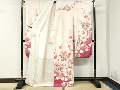 平和屋着物●豪華振袖　駒刺繍　雪輪枝梅文　暈し染め　金彩　正絹　逸品　CABM3642yc
