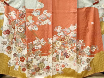 平和屋着物●豪華振袖　作家物　駒刺繍　短冊舞花文　金彩　正絹　逸品　CABM3648yc