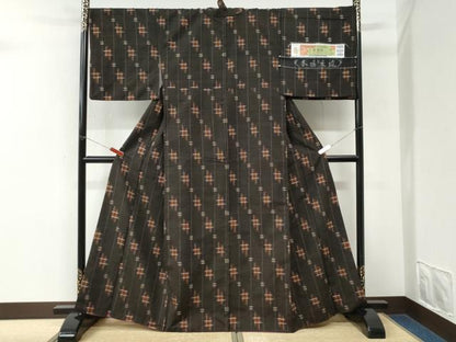平和屋着物●本場米琉　置賜紬　絣文様　証紙付き　正絹　逸品　CABM3697yc