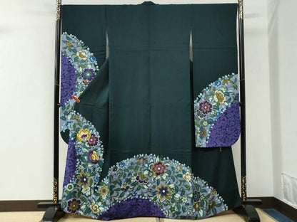平和屋着物●世界的ファッションデザイナー　山本寛斎　kansaiブランド　振袖　刺繍　草花文　金彩　正絹　逸品　CABM3733yc