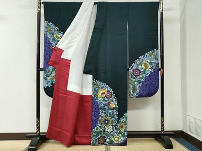 平和屋着物●世界的ファッションデザイナー　山本寛斎　kansaiブランド　振袖　刺繍　草花文　金彩　正絹　逸品　CABM3733yc