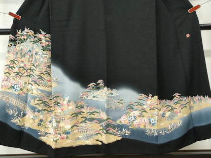平和屋着物●本加賀友禅作家　鶴見保次　黒留袖　樹林渡り橋風景文　暈し染め　正絹　逸品　CABM3781yc