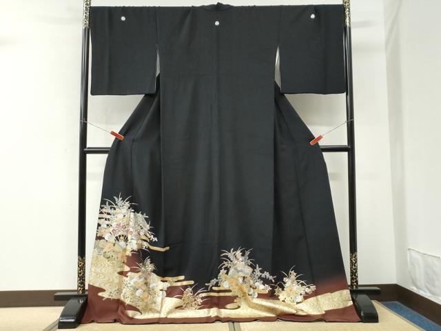 平和屋着物●豪華黒留袖　流水エ霞草花文　暈し染め　金彩　ロング丈　正絹　逸品　CABM3790yc