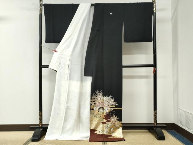 平和屋着物●豪華黒留袖　流水エ霞草花文　暈し染め　金彩　ロング丈　正絹　逸品　CABM3790yc