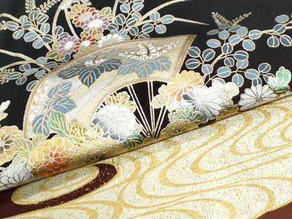 平和屋着物●豪華黒留袖　流水エ霞草花文　暈し染め　金彩　ロング丈　正絹　逸品　CABM3790yc