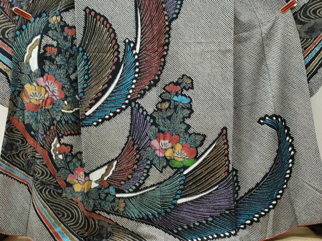 平和屋着物●豪華振袖　絞り　孔雀花文　黒地　金彩　正絹　逸品　CABM3799yc