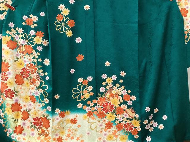 平和屋着物●豪華振袖・長襦袢セット　毬舞花文　暈し染め　金彩　半衿刺繍　正絹　逸品　CABM3826yc