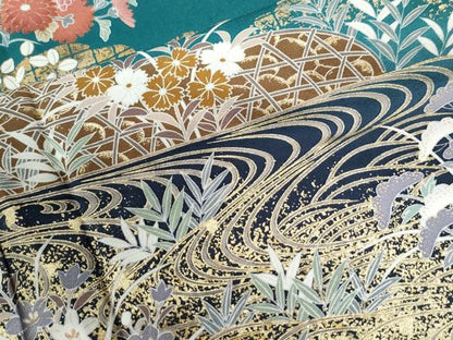 平和屋着物●訪問着　雲取り流水籬草花文　金彩　正絹　逸品　CABM3897yc
