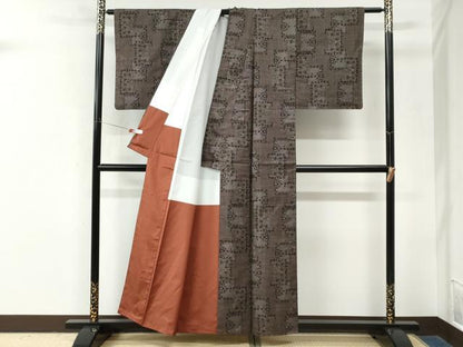 平和屋着物●本場大島紬　7マルキ　色紙重ね吉祥文　正絹　逸品　CABM3921yc