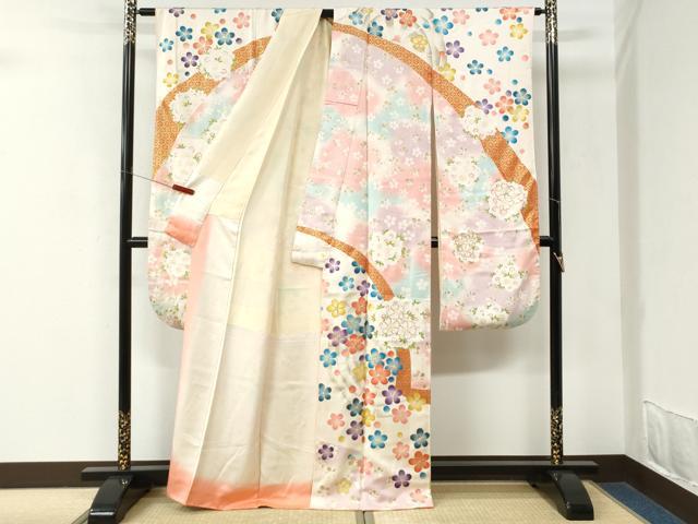 平和屋着物●豪華振袖　駒刺繍　源氏車舞花文　暈し染め　金彩　正絹　逸品　CABM3955yc