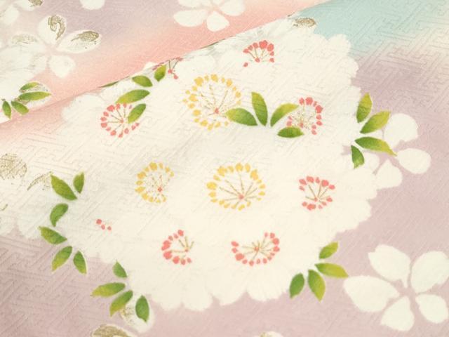 平和屋着物●豪華振袖　駒刺繍　源氏車舞花文　暈し染め　金彩　正絹　逸品　CABM3955yc