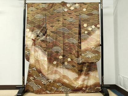平和屋着物●豪華振袖　駒刺繍　立波舞桜文　暈し染め　金彩　正絹　逸品　CABM3964yc