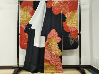 平和屋着物●豪華振袖　駒刺繍　絞り　流水舞花文　黒地　金彩　鈴乃屋扱い　正絹　逸品　CABM3991yc