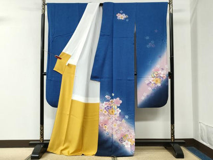 平和屋着物●豪華振袖　毬舞文　暈し染め　金通し地　京都きもの友禅扱い　正絹　逸品　CABM3993yc