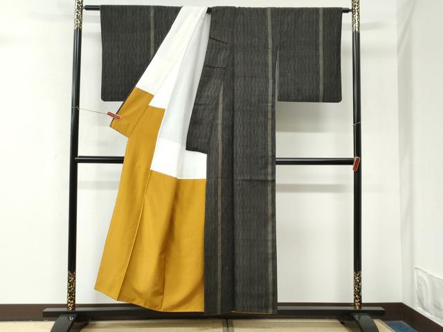 平和屋着物●紅花紬　米沢　新田秀次　紅梅五倍子染　銀嶺　よろけ縞　反端付き　正絹　逸品　CABM4059yc