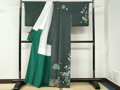 平和屋着物●訪問着　作家物　舞蝶牡丹枝梅菊花文　金彩　正絹　逸品　CABM4077yc
