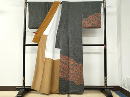 平和屋着物●訪問着　型染め　芝草花文　鬼しぼ縮緬　正絹　逸品　CABM4080yc