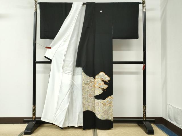 平和屋着物●豪華黒留袖　駒刺繍　松吉祥花唐草文　金彩　正絹　逸品　CABM4081yc