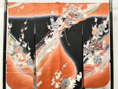 平和屋着物●豪華振袖　舞花吉祥文　暈し染め　黒地　金彩　正絹　逸品　CABM4138yc