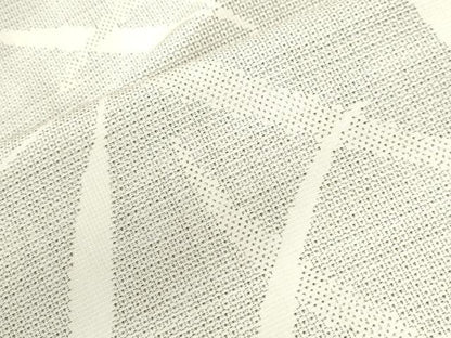 平和屋着物●本場大島紬　白大島　150亀甲　枝葉文　正絹　逸品　CABM4140yc