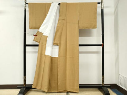 平和屋着物●上質な色無地　霞地紋　飴色　正絹　逸品　未使用　CABM4188yc