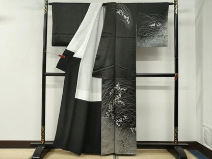 平和屋着物●訪問着　刺繍　花蝶文　黒地　金彩　正絹　逸品　CABM4284yc