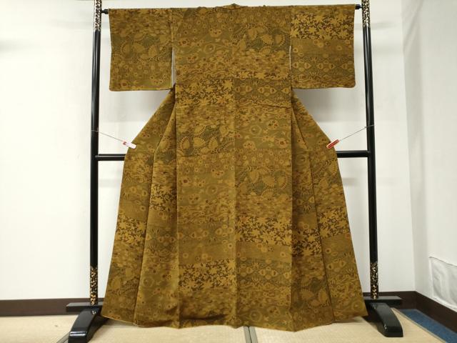 平和屋着物●上質な小紋　型染め　檜扇花蝶文　鬼しぼ縮緬　正絹　逸品　CABM4294yc