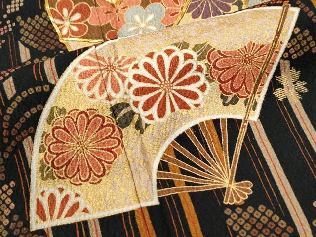 平和屋着物●豪華振袖　駒刺繍　糸巻き扇面橘花文　黒地　金彩　正絹　逸品　CABM4311yc