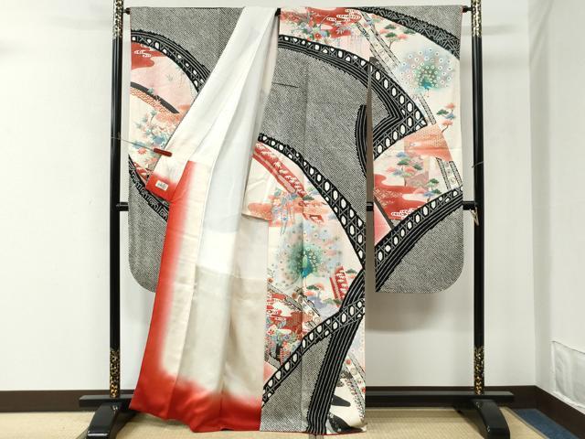 平和屋着物●豪華振袖　絞り　孔雀花車文　暈し染め　黒地　金彩　正絹　逸品　CABM4344yc