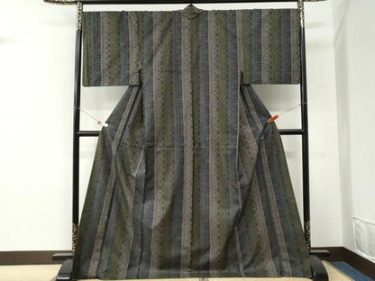 平和屋着物●本場大島紬　9マルキ　花唐草間道　ロング丈　正絹　逸品　CABM4355yc
