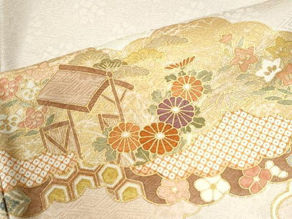 平和屋着物●色留訪問着　作家物　駒刺繍　雲重ね宝尽くし花唐草文　金彩　正絹　逸品　CABM4492yc
