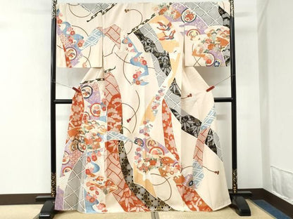 平和屋着物●訪問着　駒刺繍　地紙御所車飛鶴松竹梅花文　金彩　正絹　逸品　CABM4603yc