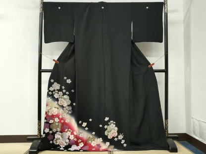 平和屋着物●豪華黒留袖　牡丹舞桜文　暈し染め　金彩　ロング丈　正絹　逸品　CABM4609yc