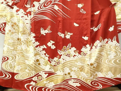 平和屋着物●豪華振袖　駒刺繍　流水枝梅文　金彩　正絹　逸品　CABM4634yc