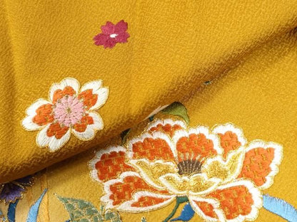 平和屋着物●豪華振袖　総刺繍　駒刺繍　毬牡丹舞桜文　暈し染め　金糸　正絹　逸品　CABM4663yc