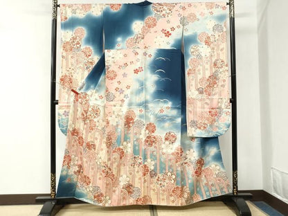 平和屋着物●豪華振袖　駒刺繍　舞花文　暈し染め　金彩　正絹　逸品　CABM4664yc