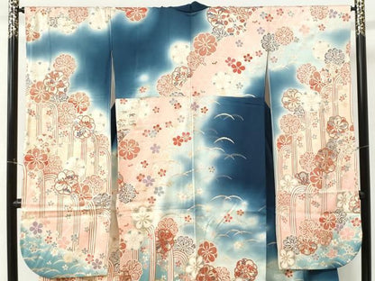 平和屋着物●豪華振袖　駒刺繍　舞花文　暈し染め　金彩　正絹　逸品　CABM4664yc