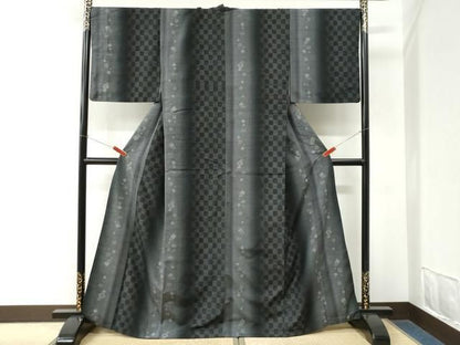 平和屋着物●結城紬　奥順　はたおり娘　80亀甲　市松舞花文　やまと誂製　正絹　逸品　CABM4666yc