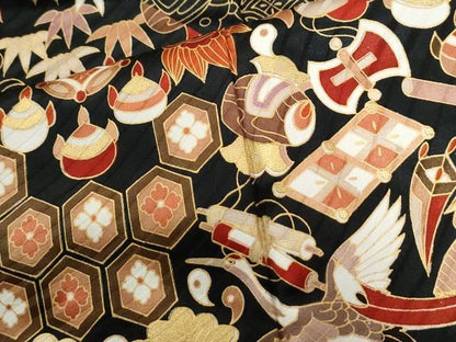 平和屋着物●豪華振袖　駒刺繍　鳳凰宝尽くし笹松文　黒地　金彩　正絹　逸品　未使用　CABM4686yc