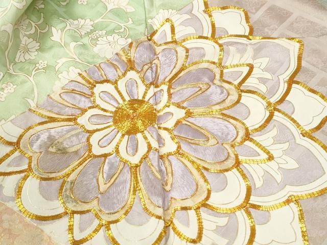 平和屋着物●豪華振袖　駒刺繍　切嵌更紗花唐草文　金彩　正絹　逸品　CABM4697yc