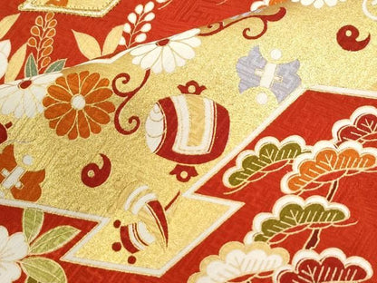平和屋着物●豪華振袖・長襦袢セット　駒刺繍　宝尽くし花唐草文　金彩　正絹　逸品　CABM4702yc