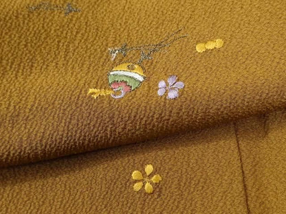 平和屋着物●上質な小紋　総刺繍　鈴　独楽　舞花弁　正絹　逸品　未使用　CABM4726yc