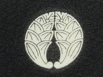 平和屋着物●豪華黒留袖　竹屋町刺繍　動物花唐草文　金彩　正絹　逸品　CABM4730yc