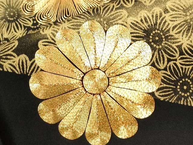 平和屋着物●豪華黒留袖　駒刺繍　舞花文　金彩　正絹　逸品　CABM4754yc