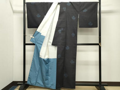 平和屋着物●結城紬　100亀甲　飛び亀甲柄　舞花文　正絹　逸品　CABM4901gh