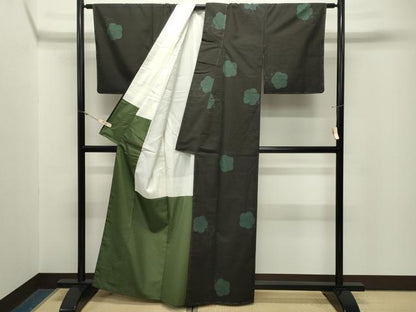 平和屋着物●本場大島紬　9マルキ　地空き　舞花文　正絹　逸品　未使用　CABM5057gh