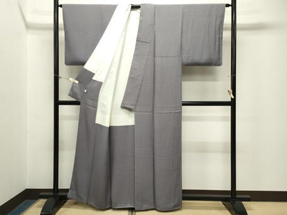 平和屋着物●上質な色無地　皇后陛下　舞花地紋　桔梗鼠色　反端付き　正絹　逸品　未使用　CABM5063gh
