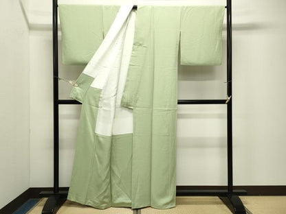 平和屋着物●上質な色無地　舞花地紋　若葉色　反端付き　正絹　逸品　CABM5177gh