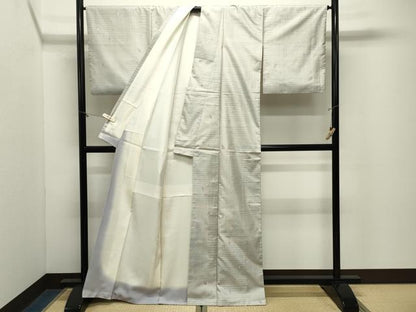 平和屋着物●都喜ヱ門　本場大島紬　白大島　9マルキ　現代美学　藤絹織物謹製　証紙付き　正絹　逸品　CABM5228gh