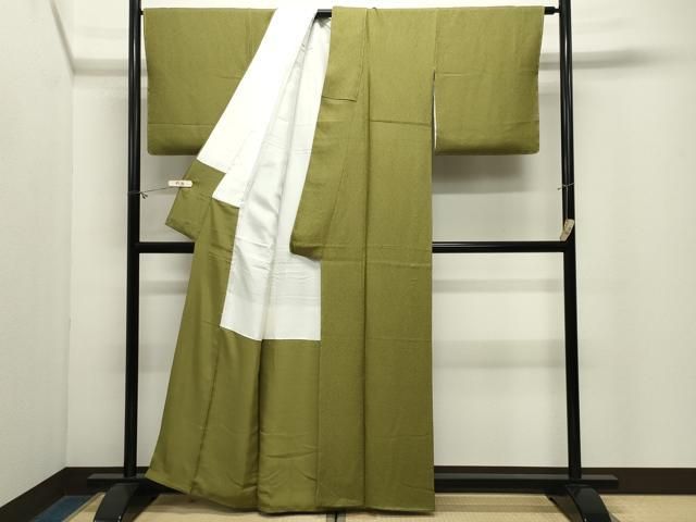 平和屋着物●上質な色無地　紋意匠　鶯色　正絹　逸品　未使用　CABM5389gh